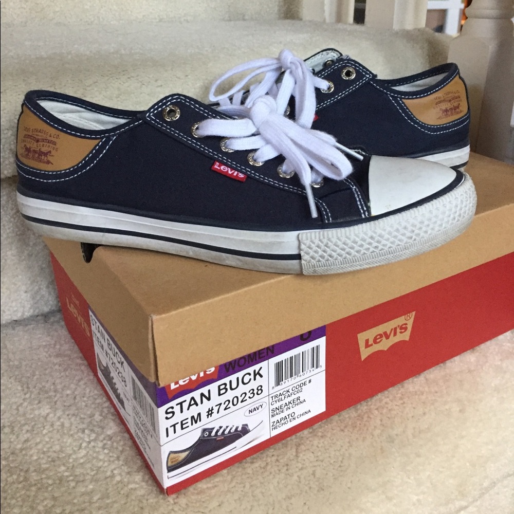 Levi’s stan bucks sneakers